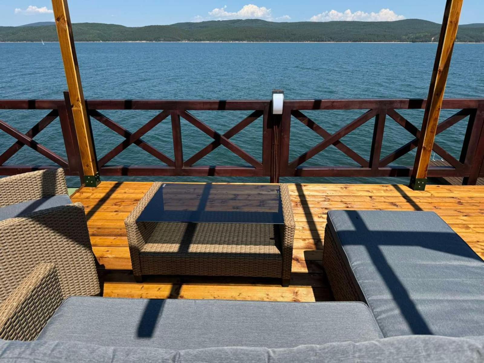 Villa Iskar Lake Residence By Bookvillabg Starkelovo Gnezdo Kültér fotó