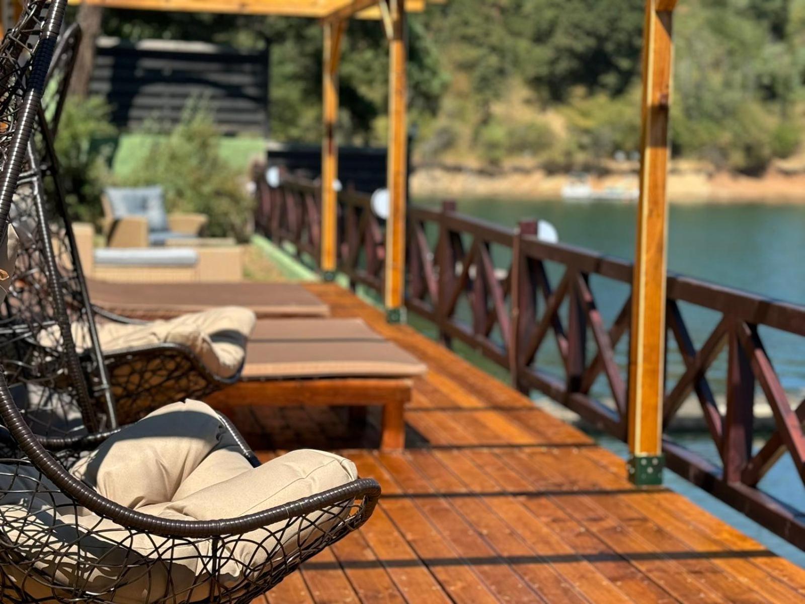 Villa Iskar Lake Residence By Bookvillabg Starkelovo Gnezdo Kültér fotó